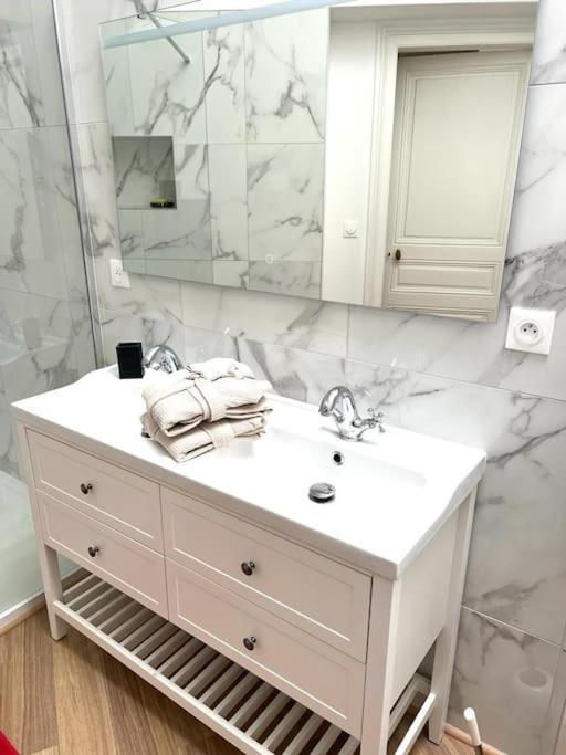 Appartement Cosy T3 Centre Reims/pkg Prive *