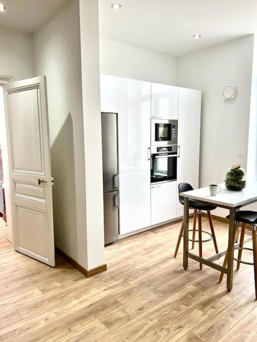 Cosy T3 Centre Reims/pkg Prive Apartment *