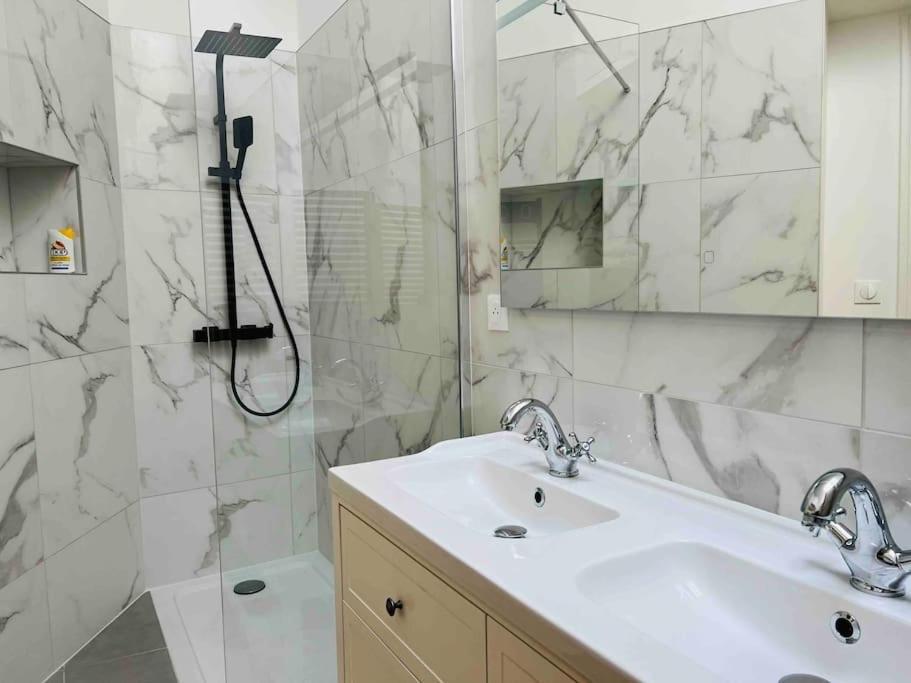 Apartment Cosy T3 Centre Reims/pkg Prive *